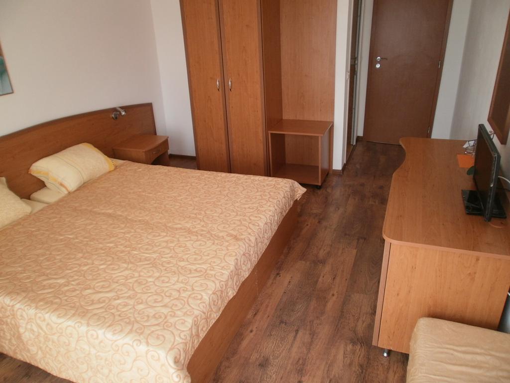 Europa Guest House Kiten (Burgas) Quarto foto