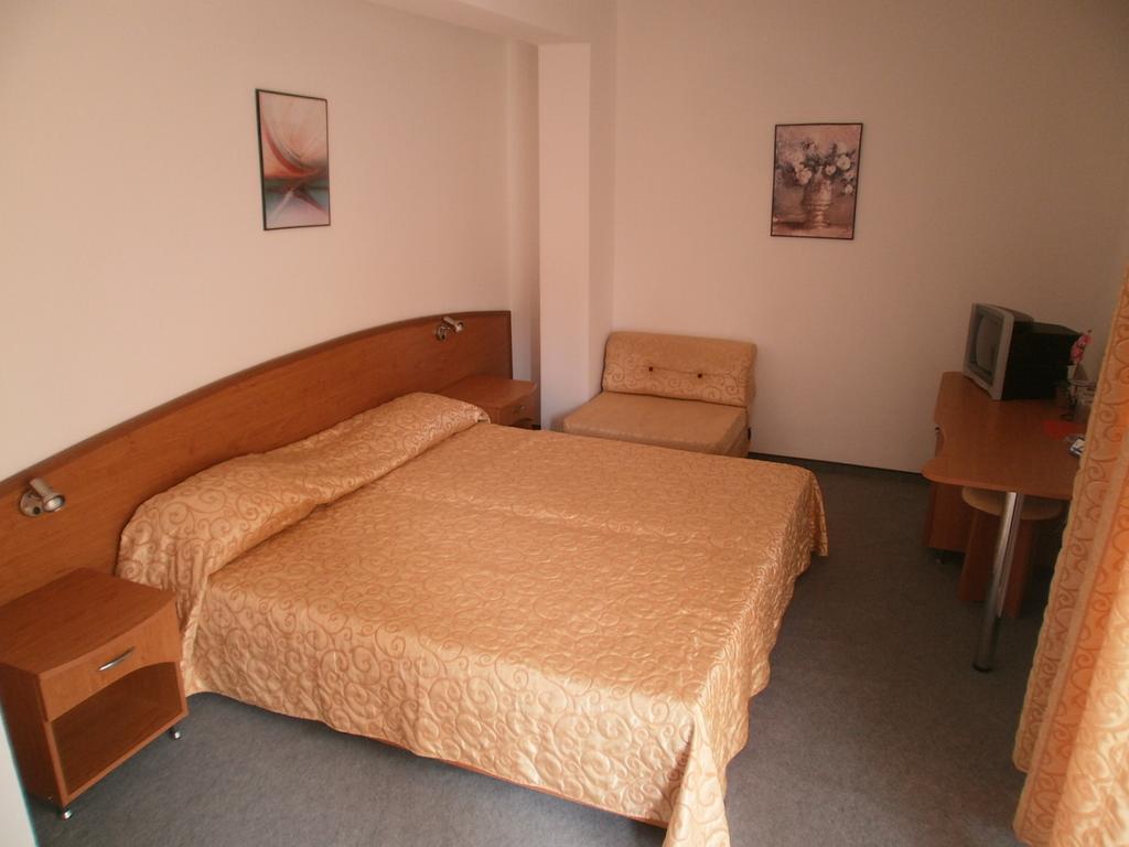 Europa Guest House Kiten (Burgas) Quarto foto